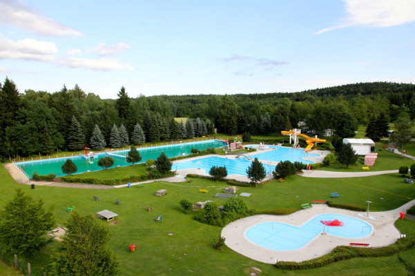 Wald-und Erlebnisbad_3.jpg