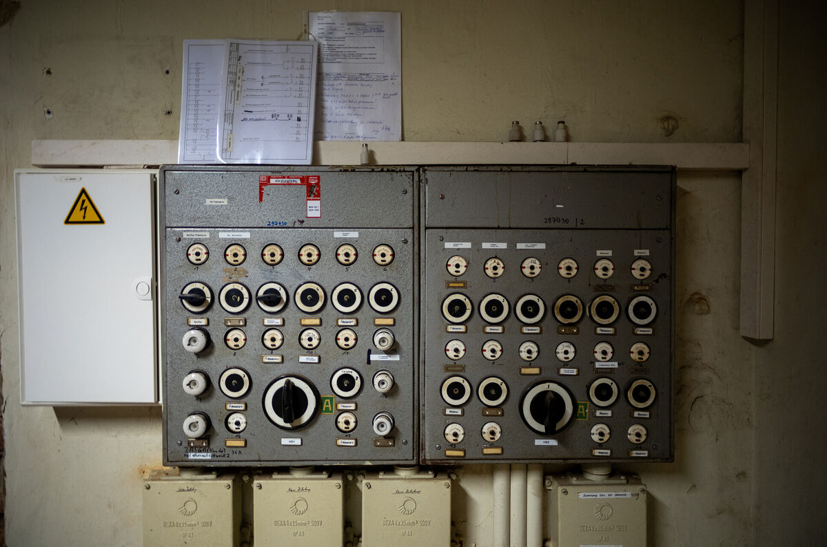 Titelbild Vergabe von Bauleistungen - Elektrotechnische Anlagen (Los 403)