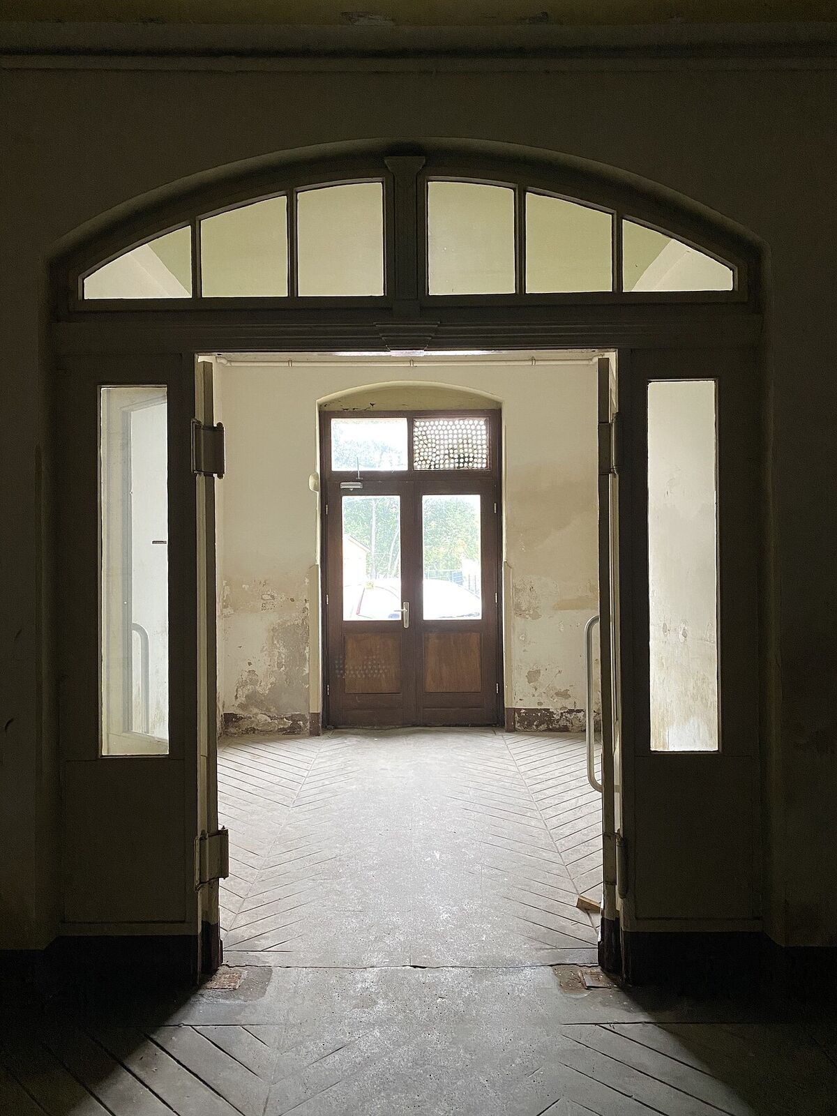 Titelbild Vergabe von Bauleistungen Kult.Halt – Innentüren